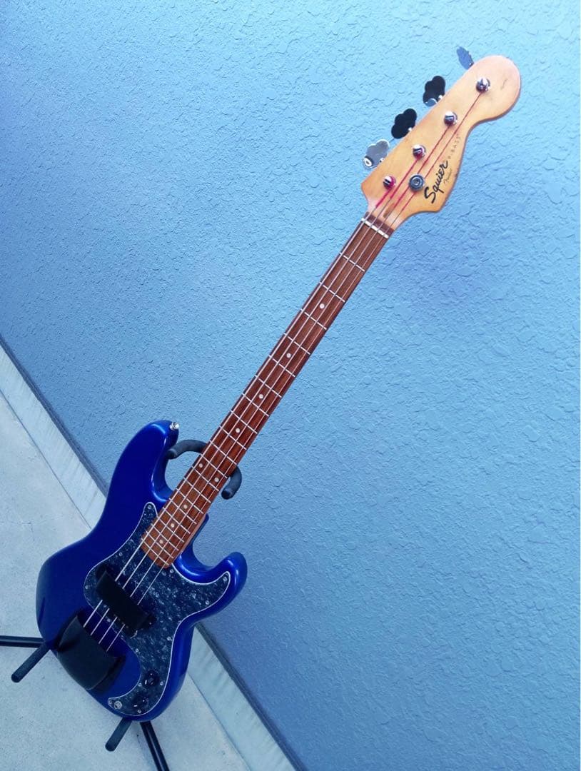 ベース Squier by Fender Precision BASS