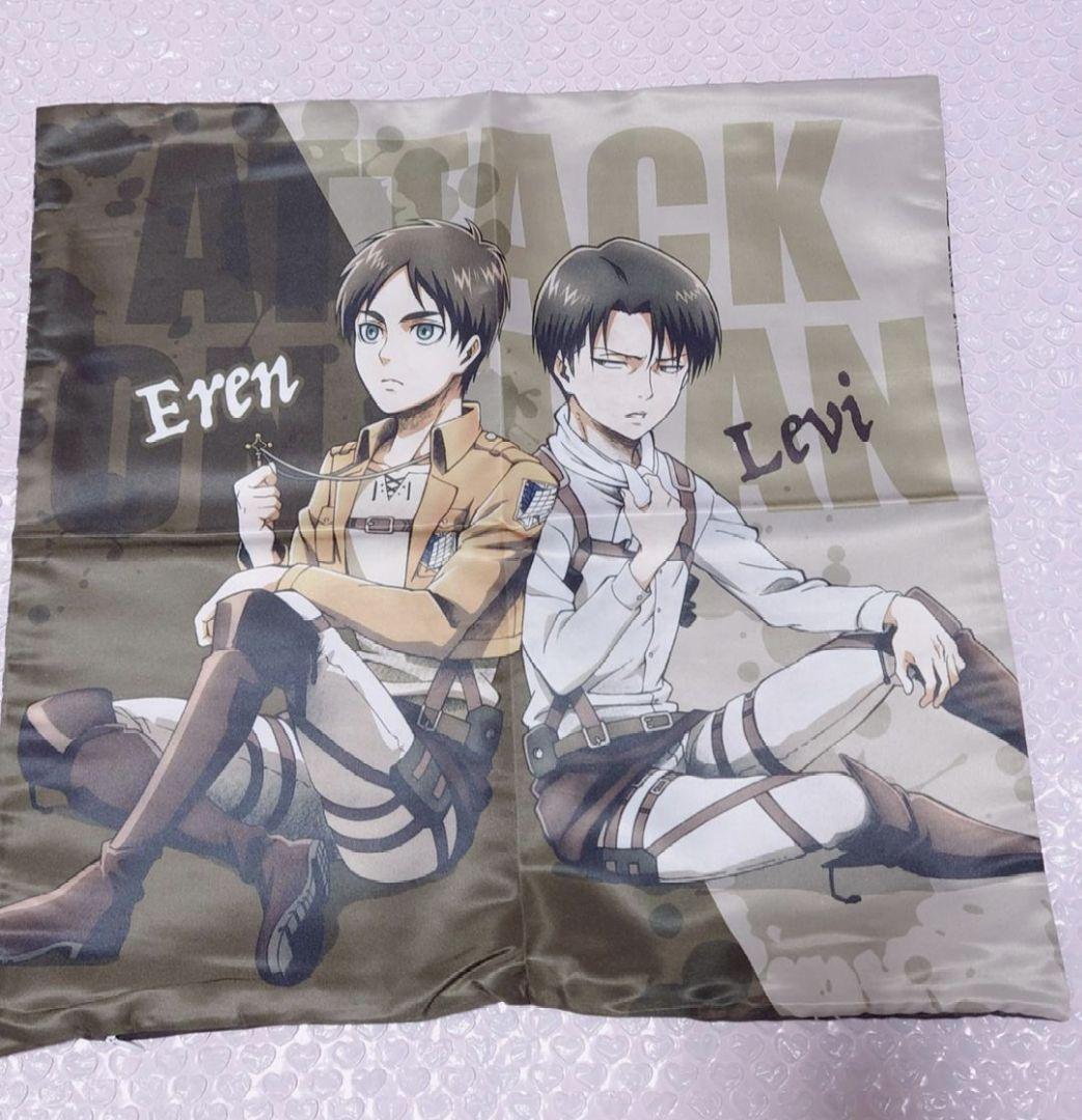 進撃の巨人 リヴァイ&エレン クッションカバー