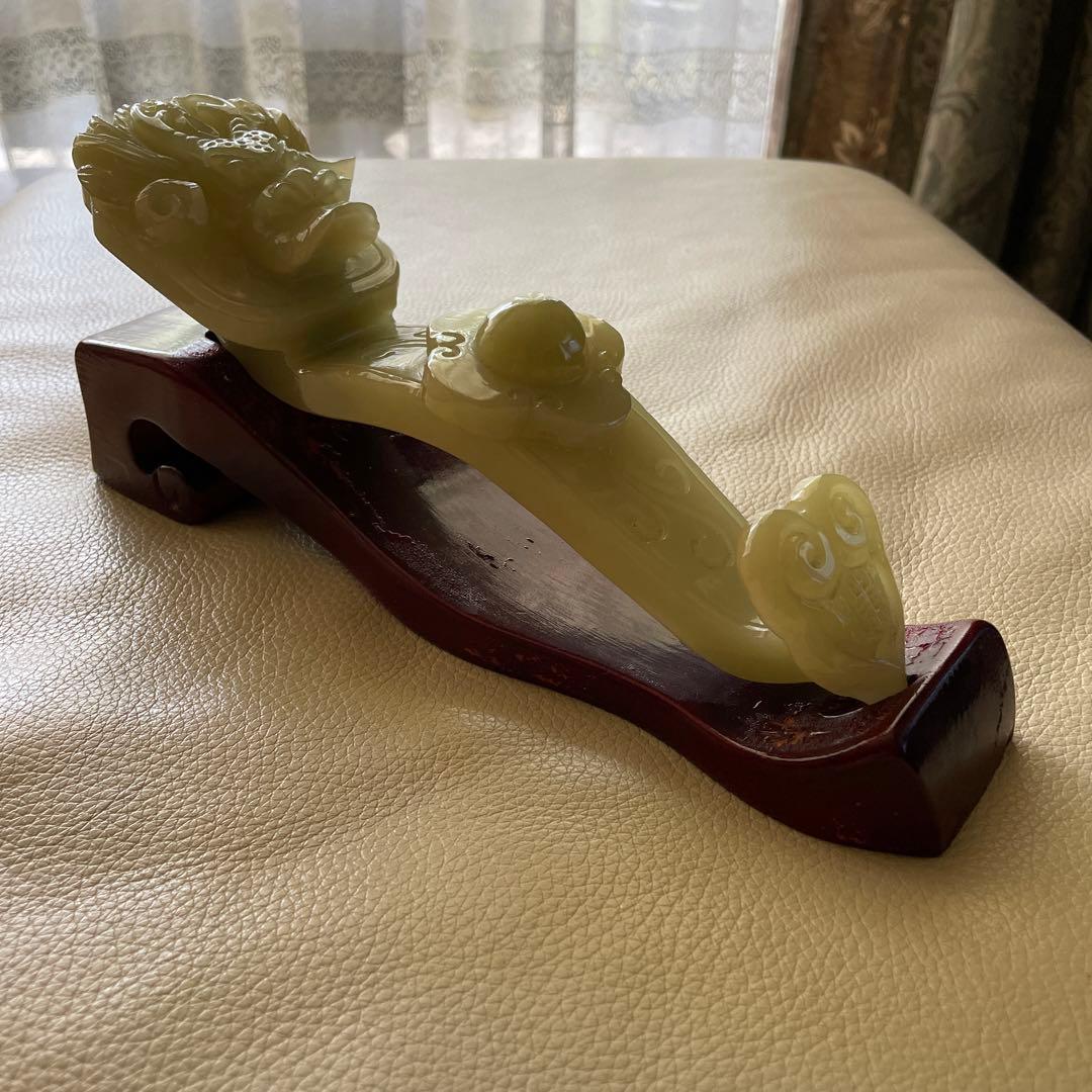 中国　玉石　龍神　如意　飾り台付き