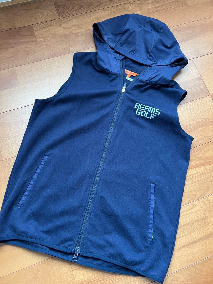 ビームスゴルフ　フード付ベスト