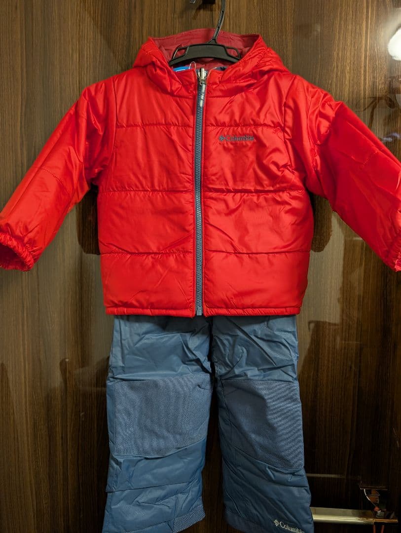 新品・未使用キッズスキーウェア上下セット