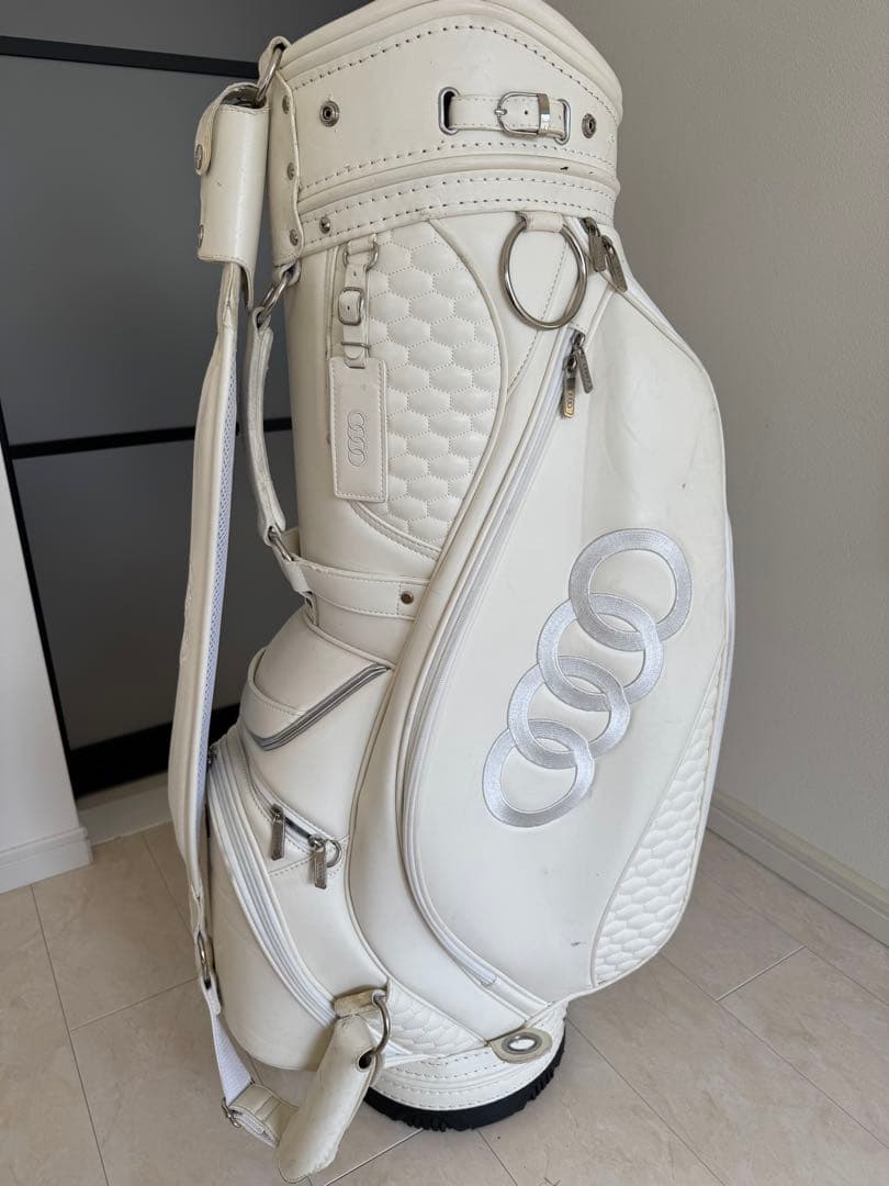 Audi ゴルフ　キャディバッグ ホワイト