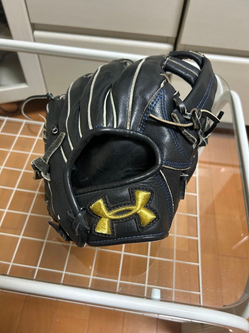 Under Armour 野球グローブ 黒/金