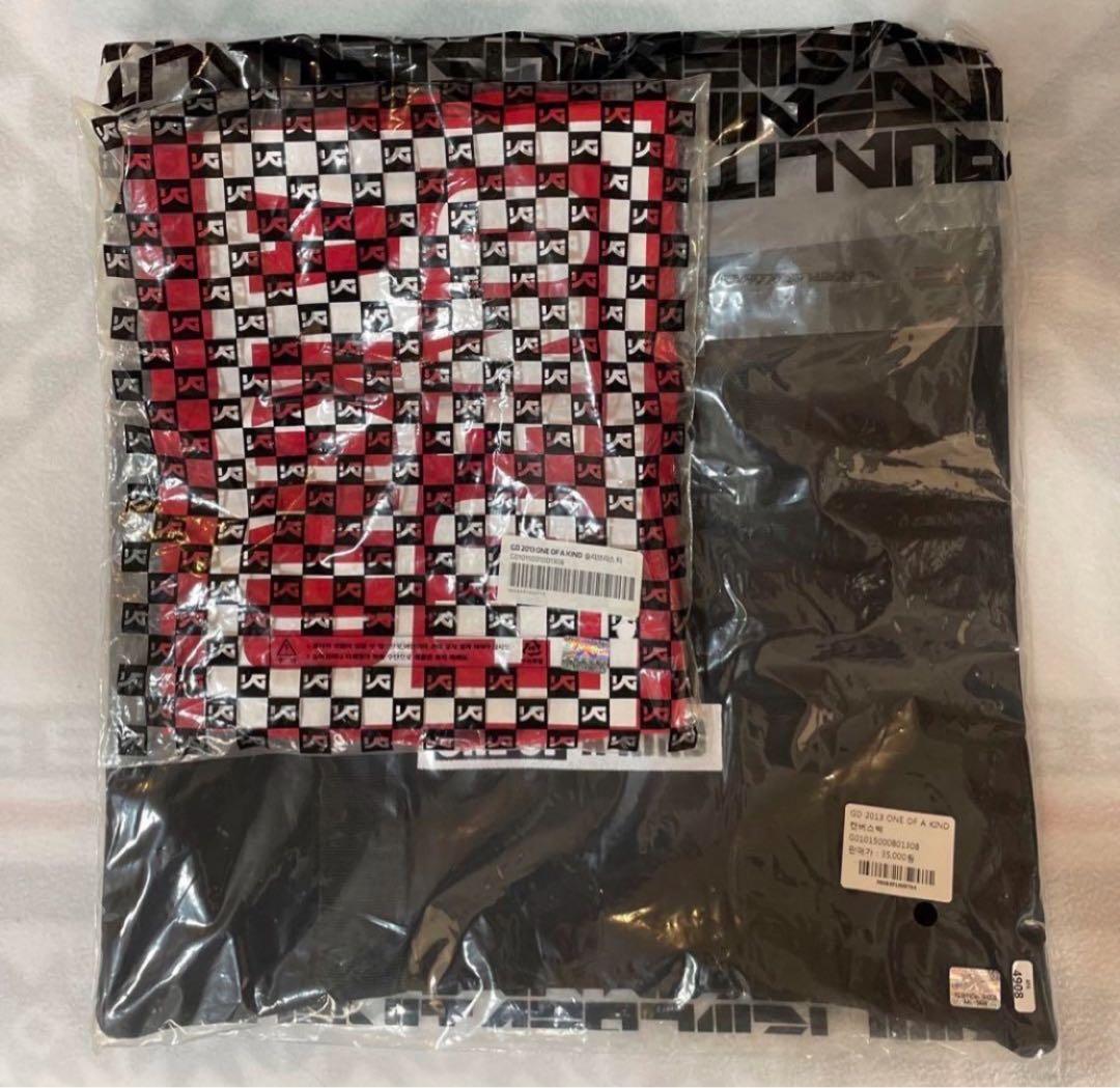 BIGBANG G-DRAGON バッグ　タンクトップ