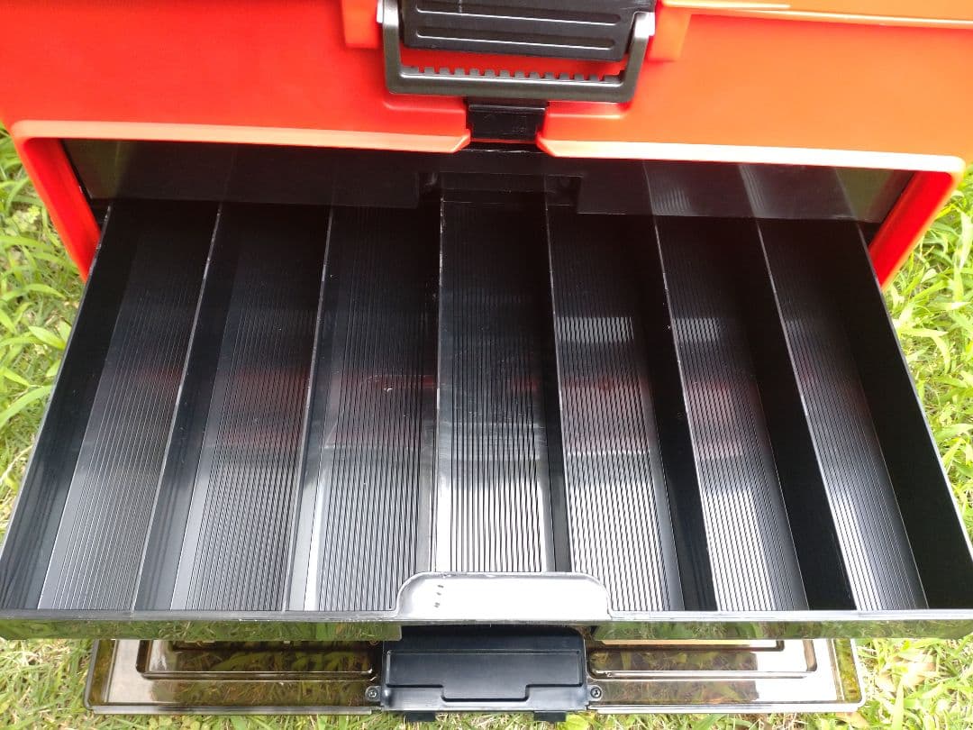 ゆ*ん様 メイホウ　MEIHO VS-8050 　タックルボックス　限定　Meg