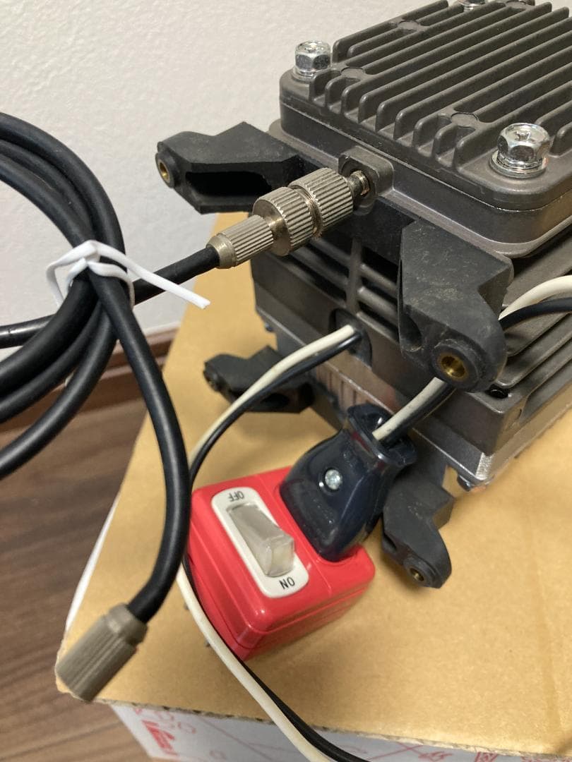 プラモデル塗装用　エアブラシ コンプレッサー本体 クレオス L5 ベースモデル