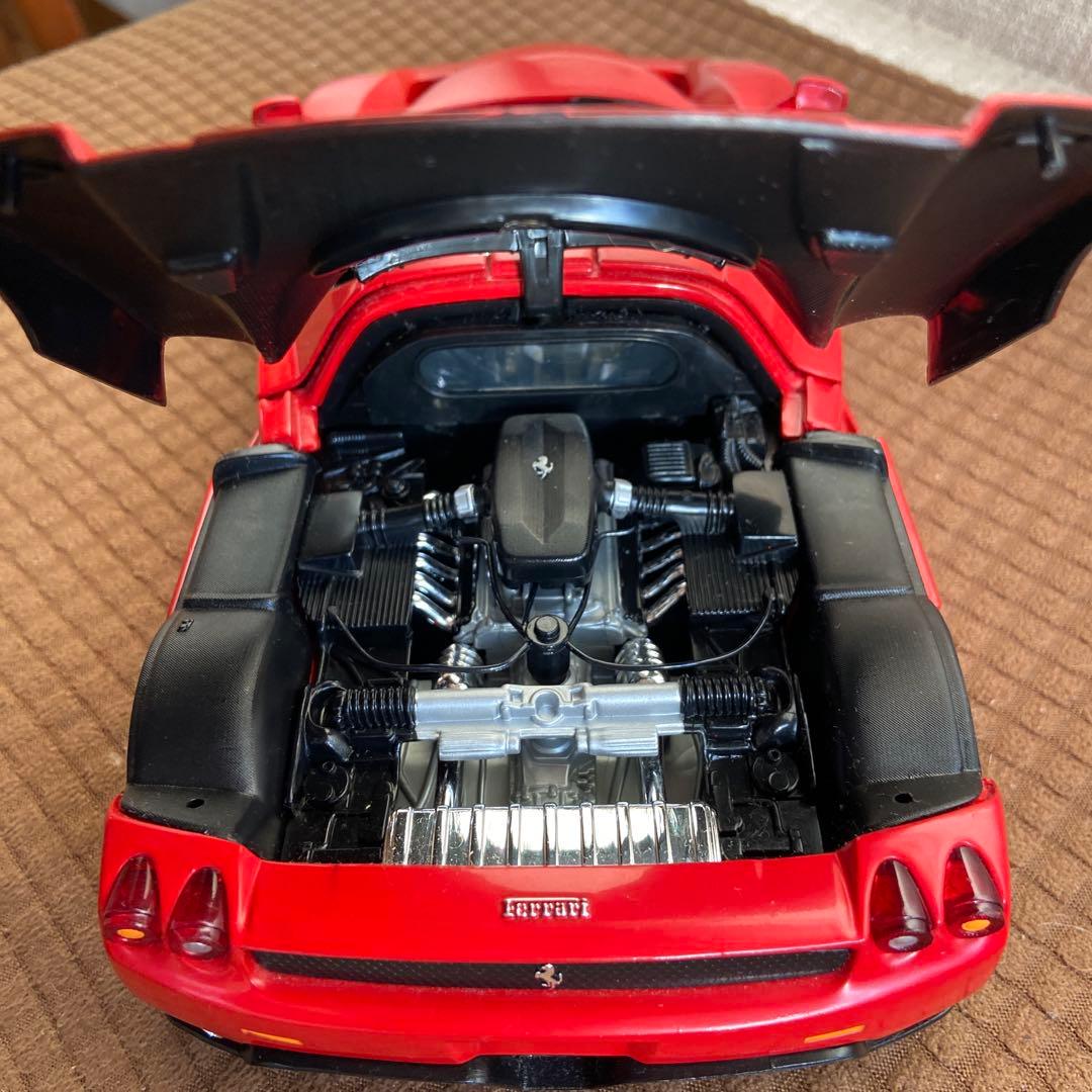 Ferrari Enzo 1/18スケールモデル