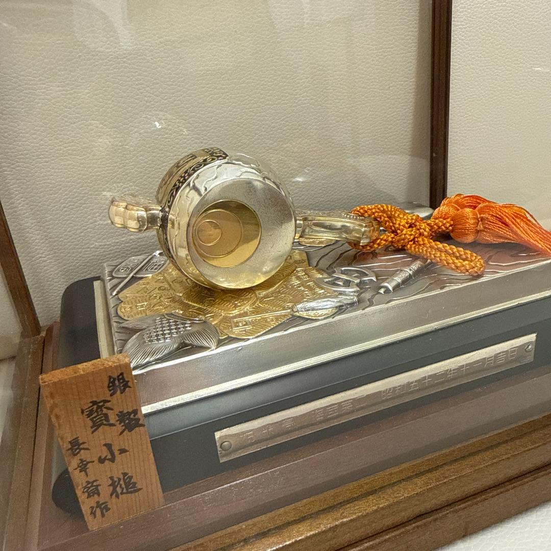日本の金属工芸品 ガラスケース付き