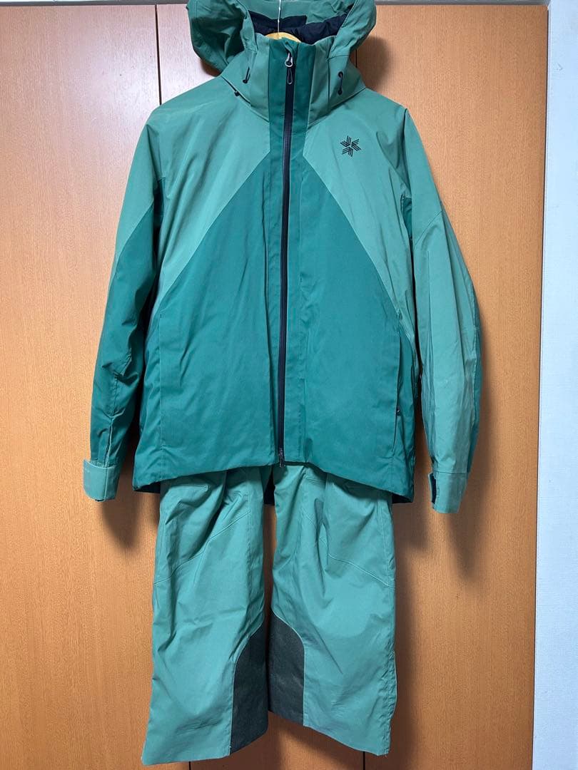 GOLD WIN 3 （ L）　スキーウェア　アッシュグリーン×ディープグリーン