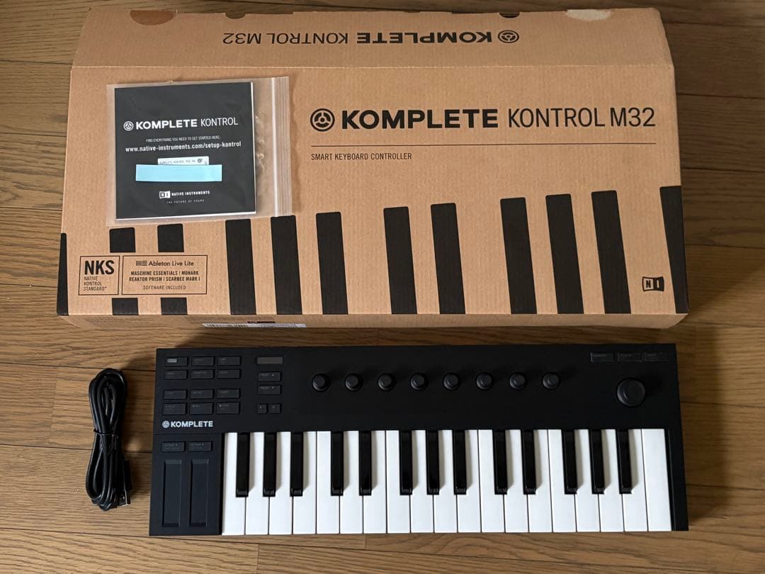 NI KOMPLETE KONTROL M32 ライセンス譲渡あり