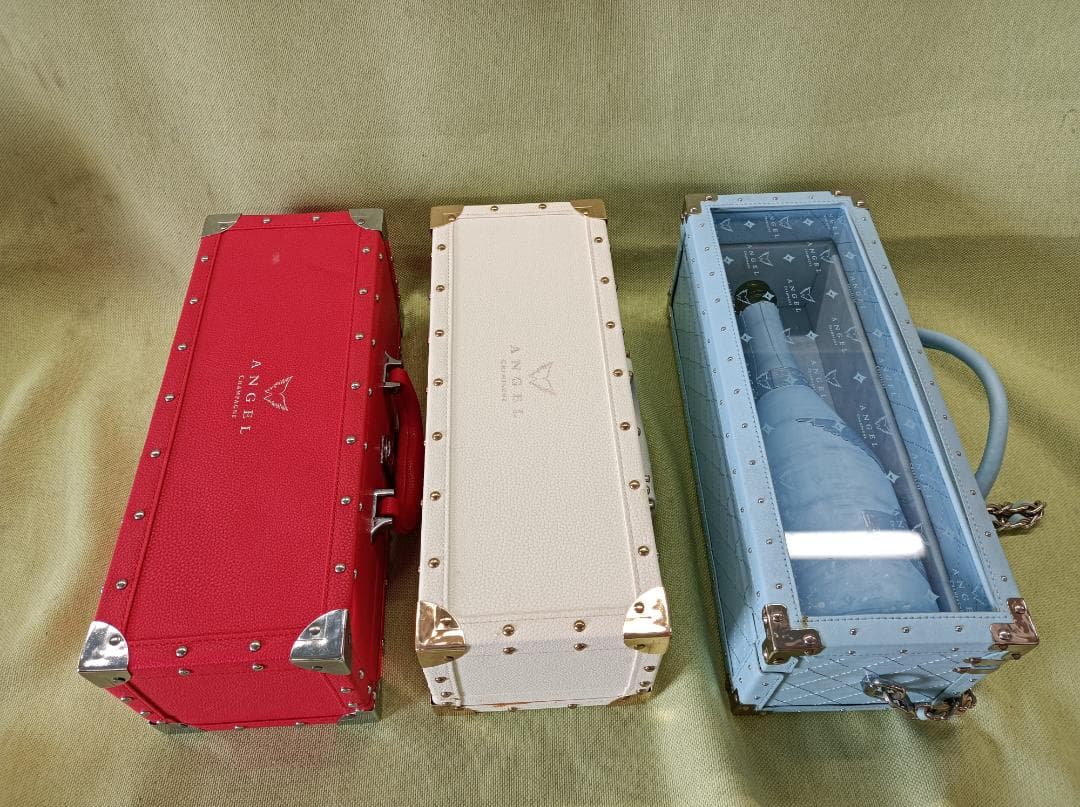 都《LMYCL》エンジェルシャンパン　ドゥミセックブルー　鍵付＋ホワイト　レッド