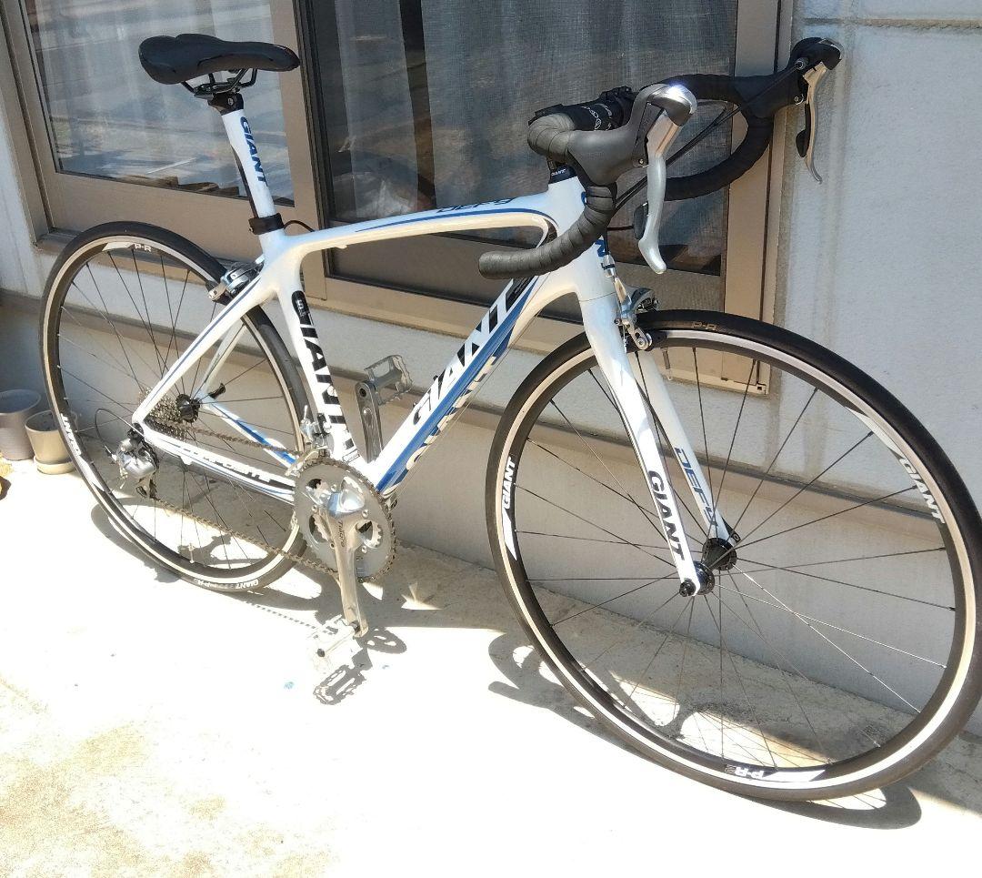 【整備済み】GIANT DEFY COMPOSITE SE　カーボンロードバイク