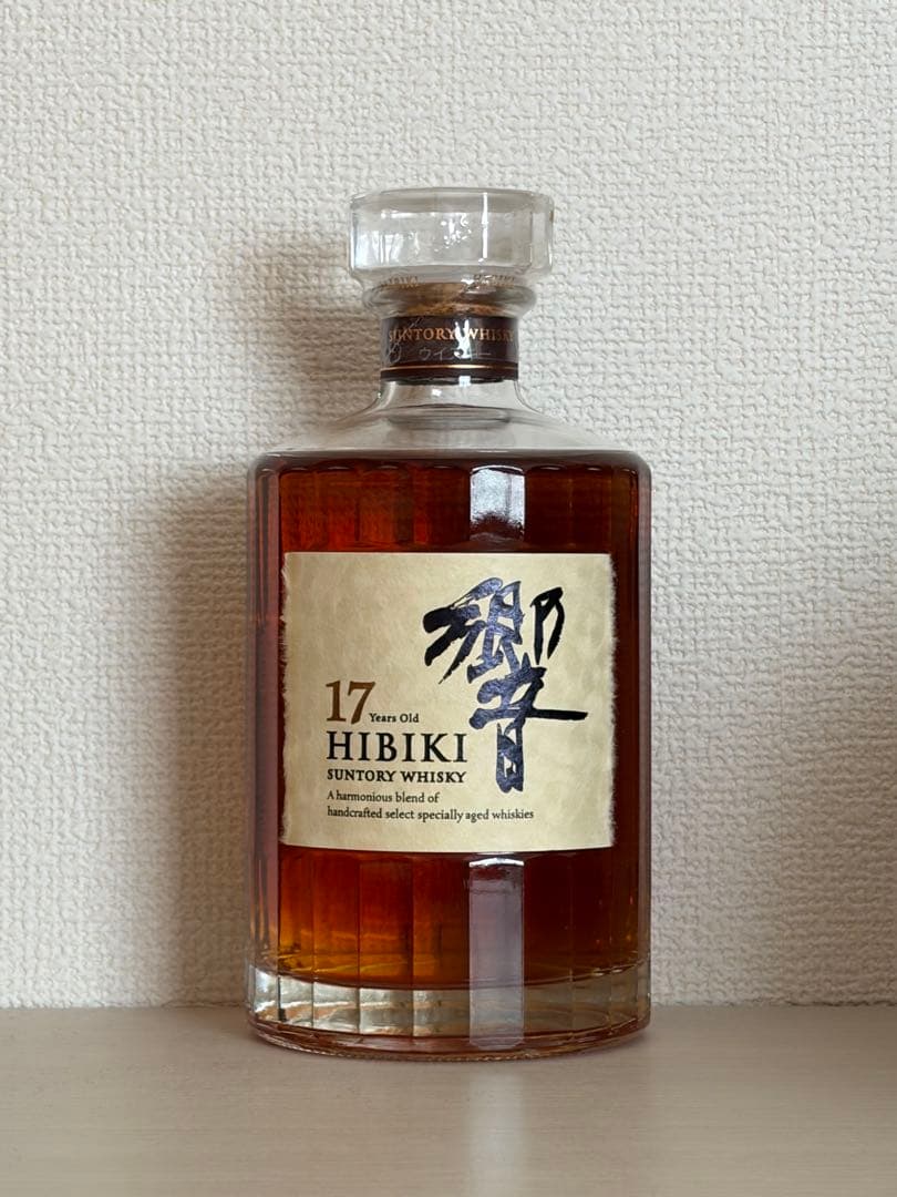 響17年（希少ロット）　ウイスキー　 サントリー
