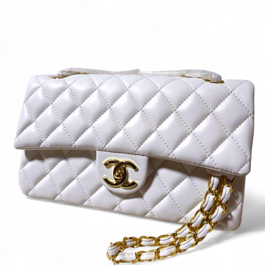 CHANEL　ショルダーバッグ　キルティング　ノベルティ