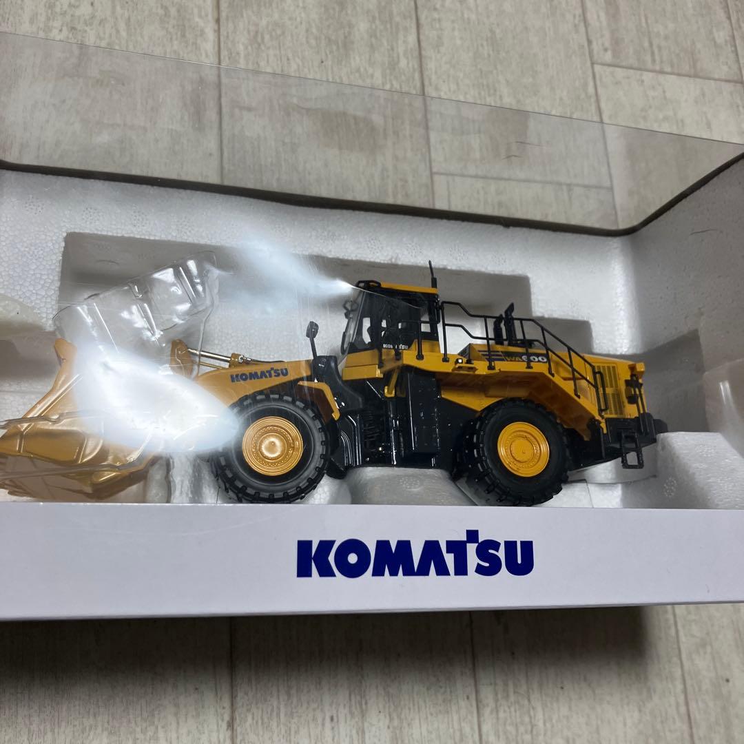 KOMATSU　WA600-8 模型