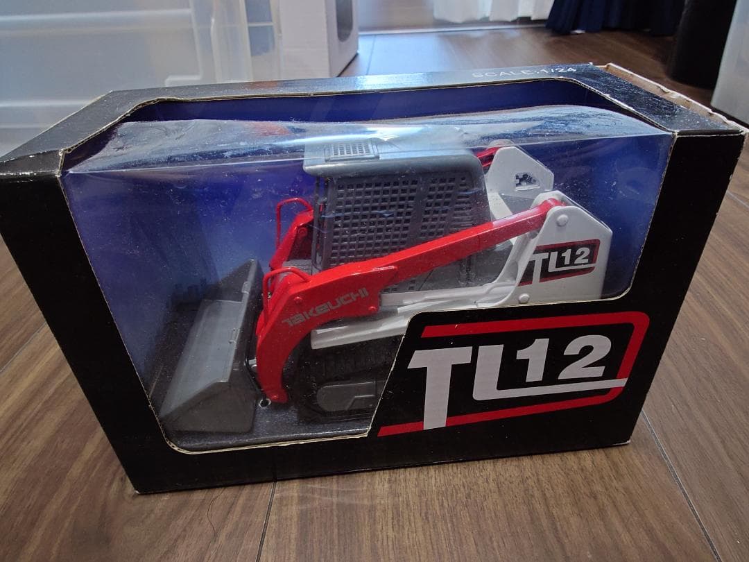 竹内製作所　クローラーローダー模型　TL12　1/24