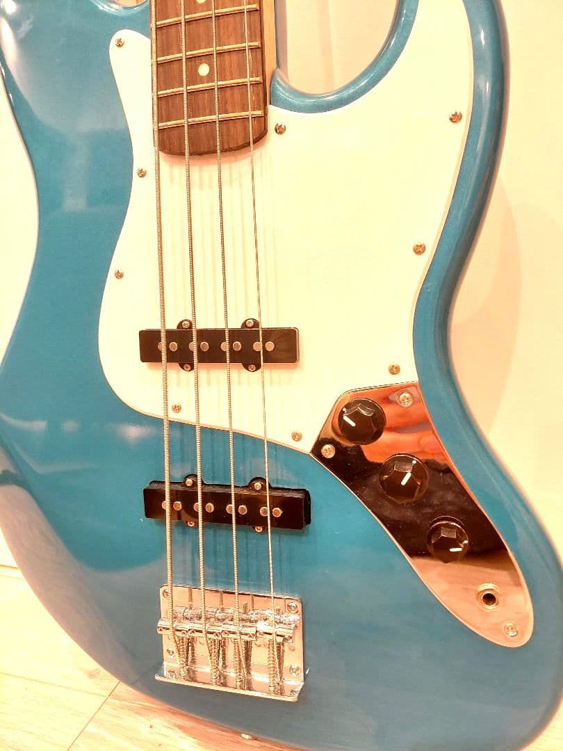 Busker’s バスカーズ　エレキベース ジャズベース ターコイズブルー