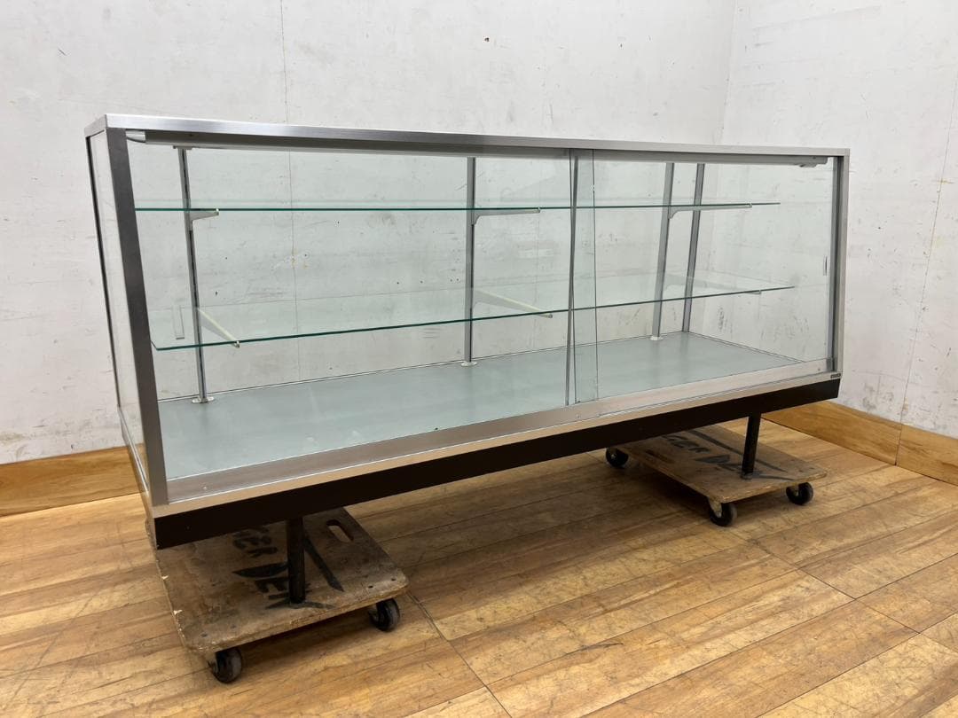 ガラスショーケース（台形）　店舗用