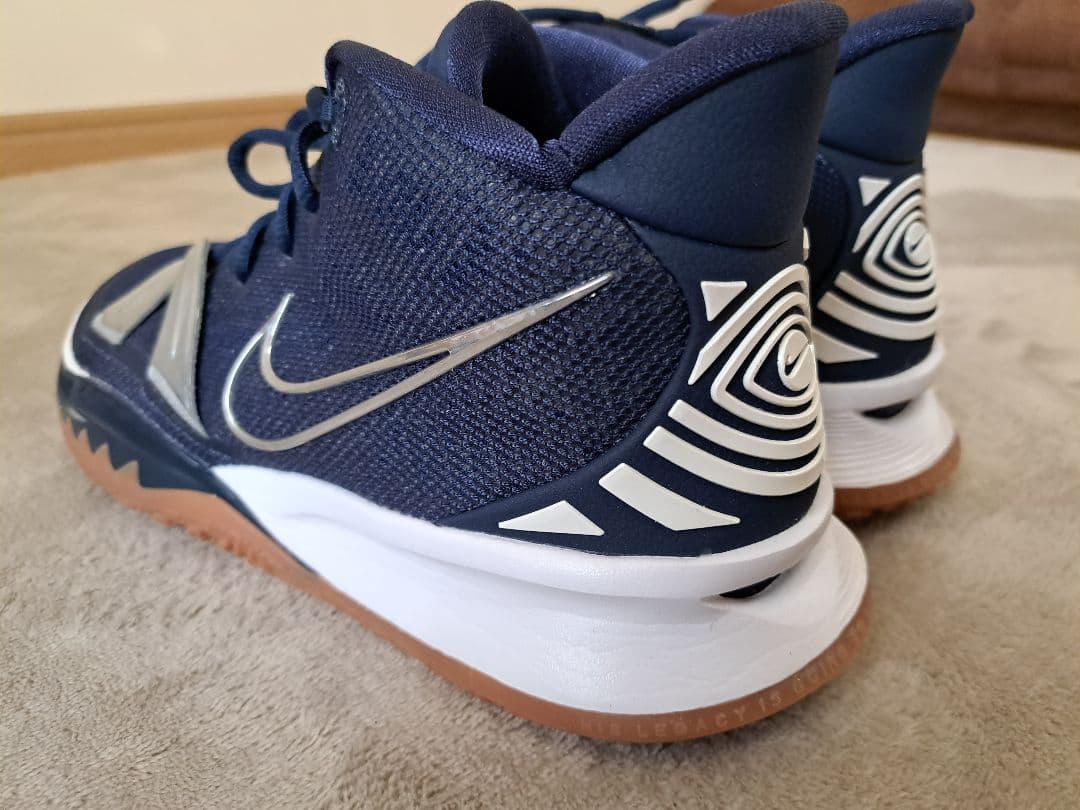 シューズ(男性用) Nike Kyrie 7 (DA7567-991) US9(27cm)