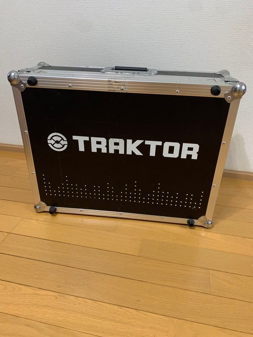 DJ機材 NATIVE INSTRUMENTS TRAKTOR KONTROL S4