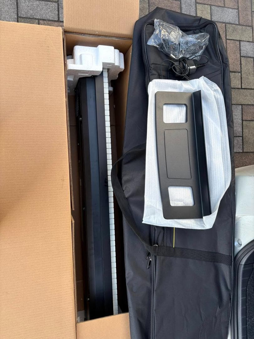 美品　Roland FP-10-BK(B) デジタルピアノ