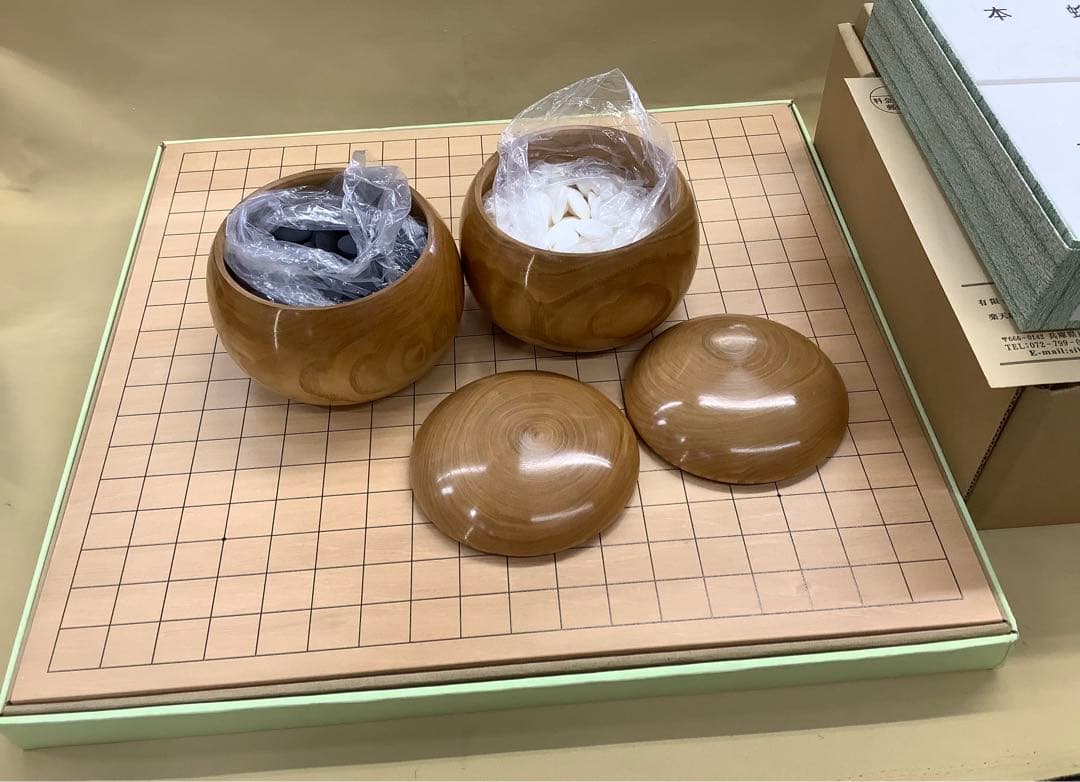 卓上碁盤、本蛤碁石、碁笥　囲碁セット