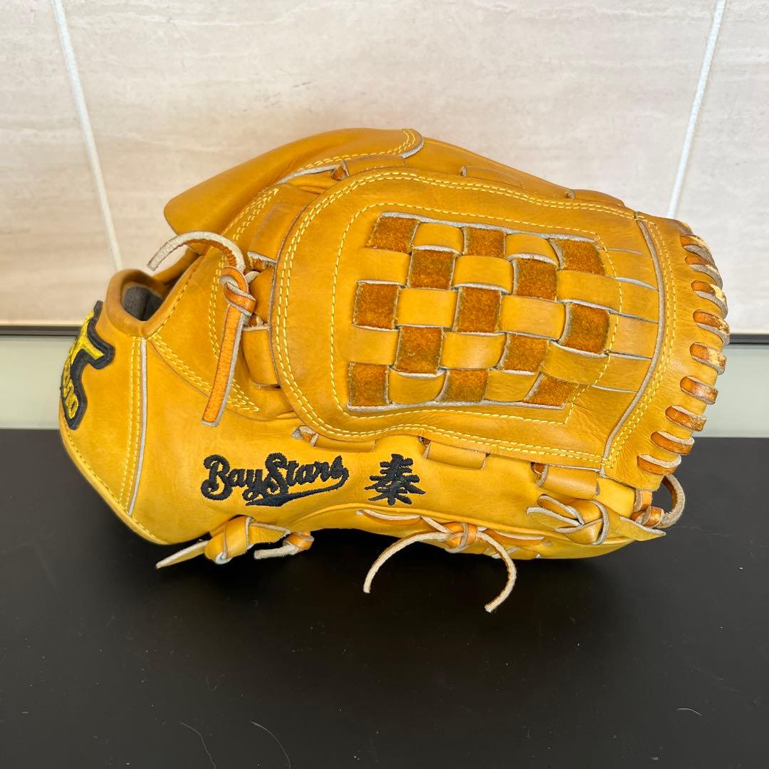 横浜ベイスターズ　秦裕二投手実使用品　ミズノ　ミズノプロ