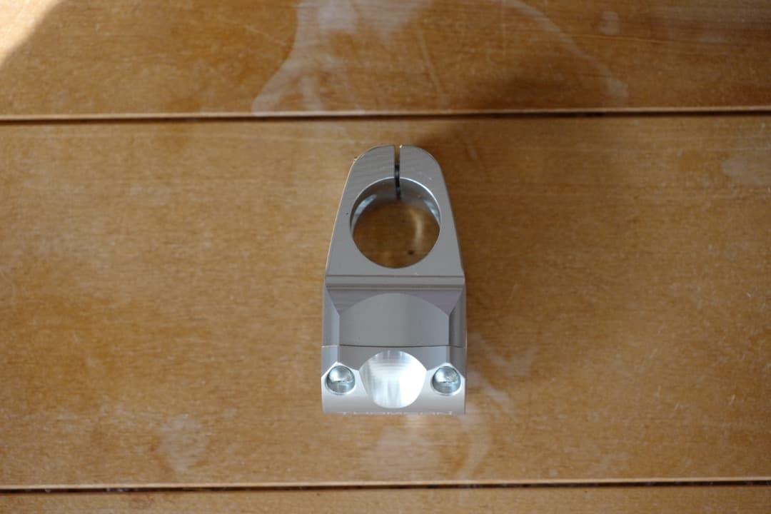 THOMSONステム(アヘッド) ハンドルクランプ径31.8mm