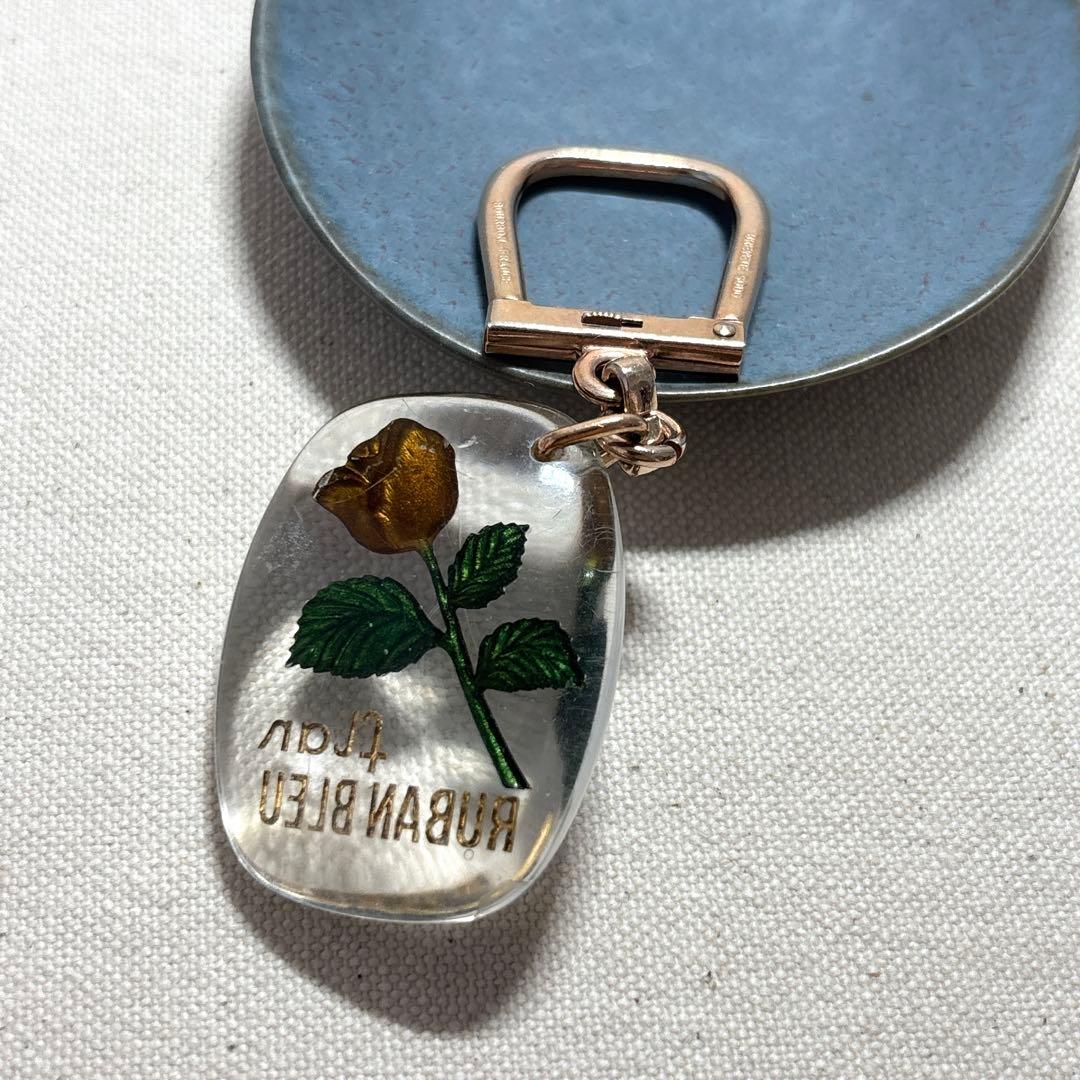 美しい薔薇 フランス ブルボンキーホルダー flan RUBAN レア