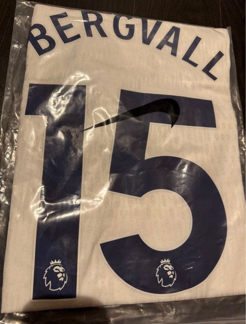 希少　国内正規品 トッテナム　ユニフォーム　15番ルーカスベリヴァル