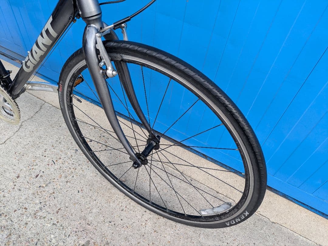 GIANT ESCAPE R3 GIANT クロスバイク 名古屋夜配送無料