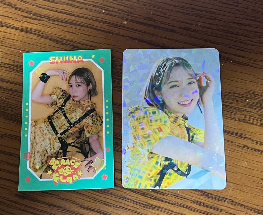 夏川椎菜　CRACK and FLAP トレカ&ステッカー