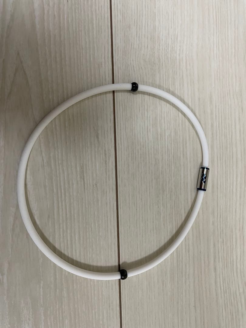 YONEX ラバーネックレス