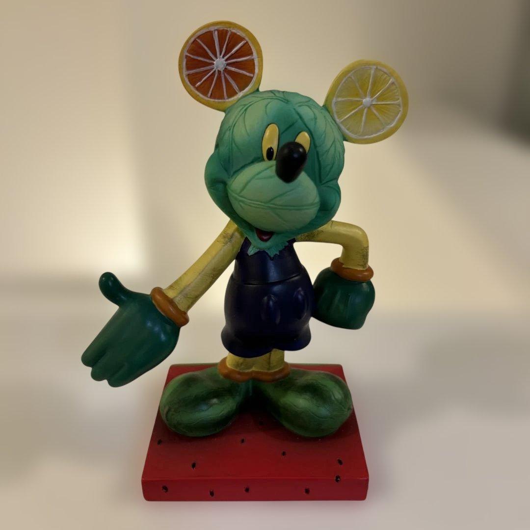 ディズニー　ミッキーマウス フルーツモチーフ フィギュア