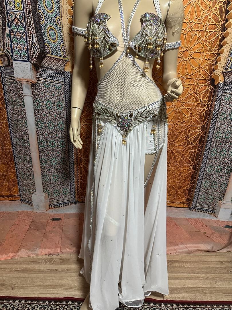 ベリーダンス衣装yasser ブランド値下げしました 50000万で