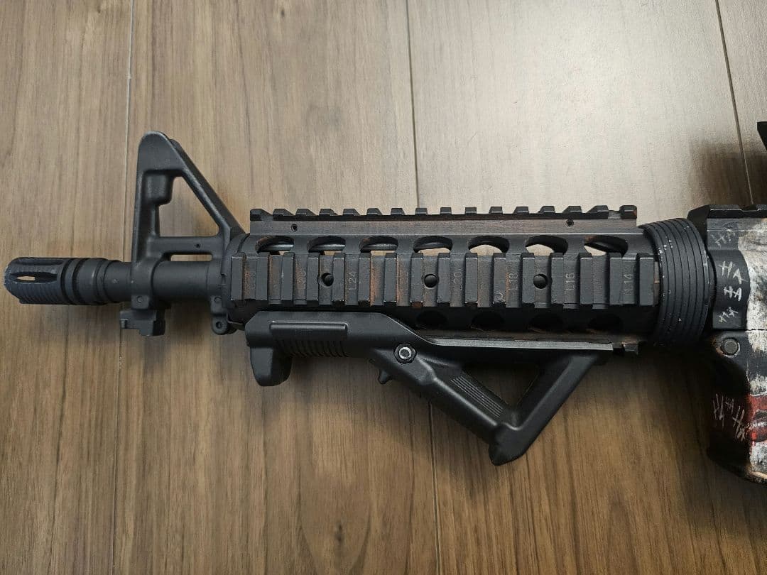 東京マルイ 次世代電動ガン ブラック バットマンジョーカー風カスタム