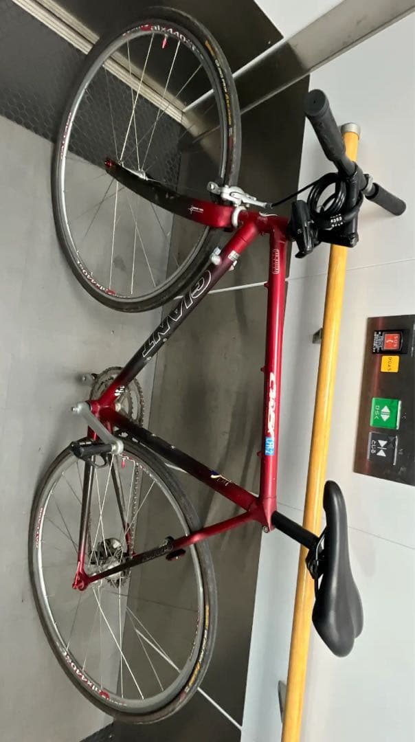 giant CFR2 カーボンピストバイク