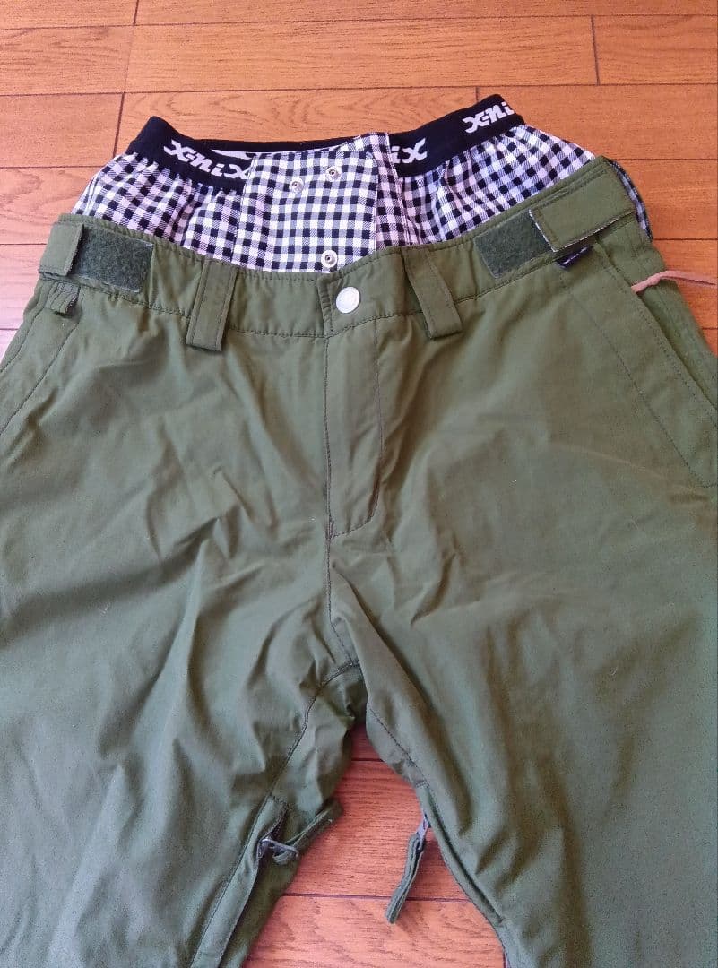 【良品】XNIX スノーボードウェア 上下セット 迷彩 カモフラージュ