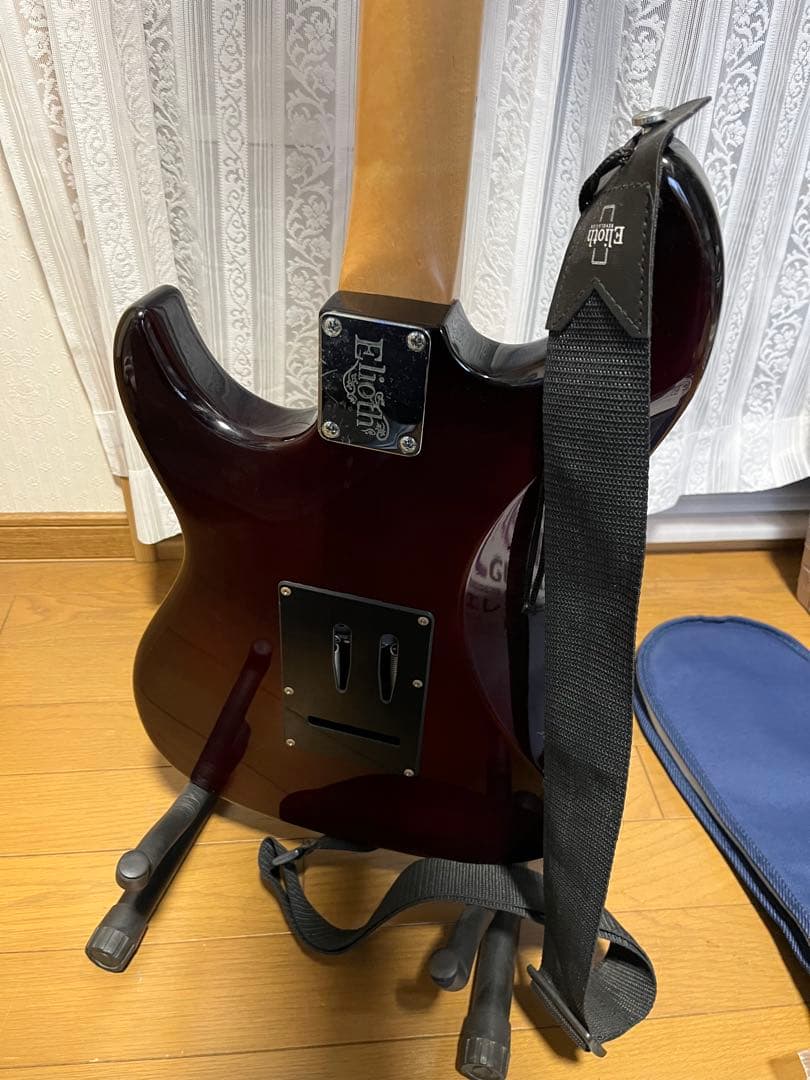 【送料込み】Elioth S305 エレキギター　付属品付き