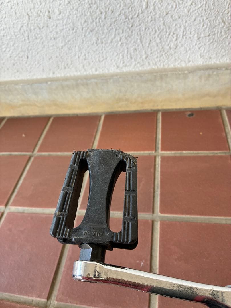 子供用自転車　幼児用自転車　16インチ　カーズ　CAINZ カインズ