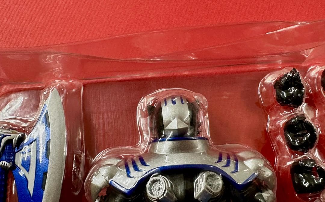 583 未使用 S.H.Figuarts 仮面ライダータイガ 箱ダメージ有