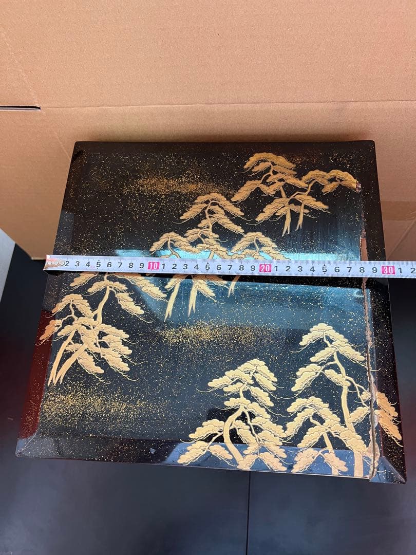 783 黒漆塗り沈金重箱　金蒔絵　松　3重　高級