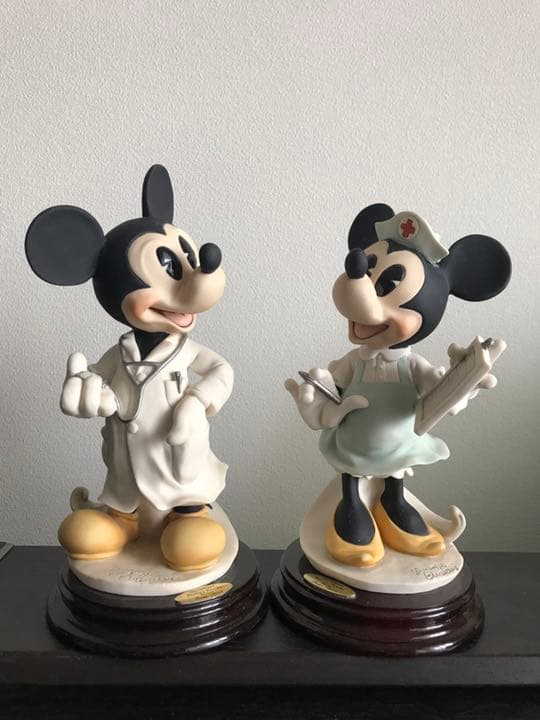貴重✨ジョゼッペ・アルマーニ作のドクターミッキー&ナースミニー