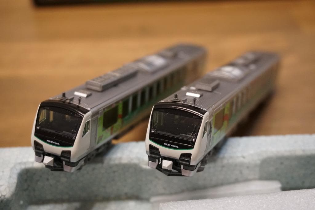 KATO製 HB-E300系　「リゾートビューふるさと」　アルクマ塗装仕様　2両