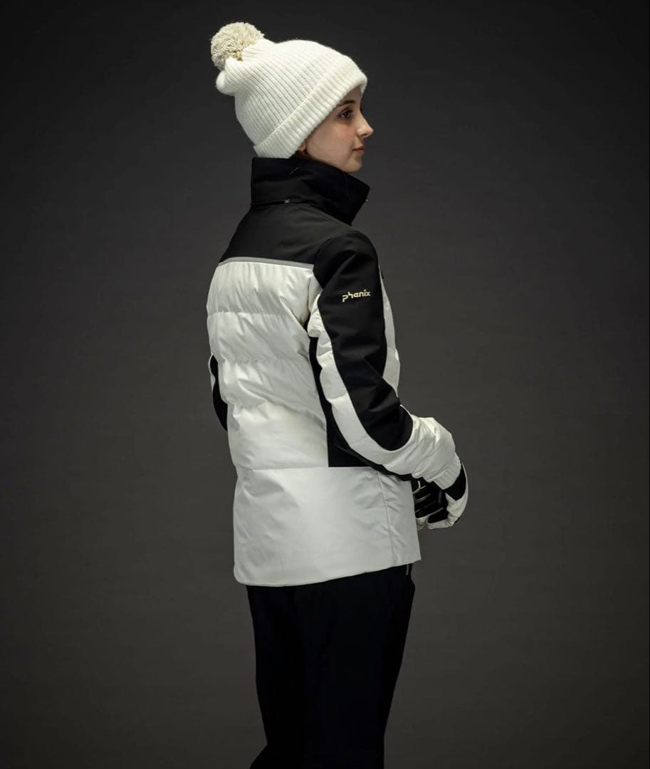 定価11万4000円 新品タグ付きPhenix スキーウェア上下セット Sサイズ