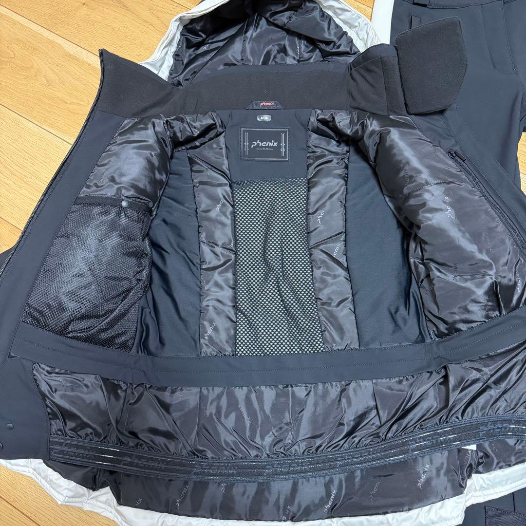 定価11万4000円 新品タグ付きPhenix スキーウェア上下セット Sサイズ