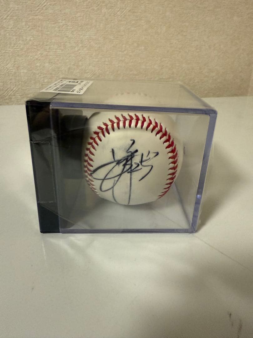 東京読売ジャイアンツ 岡本和真選手♯25 直筆サインボール 非売品