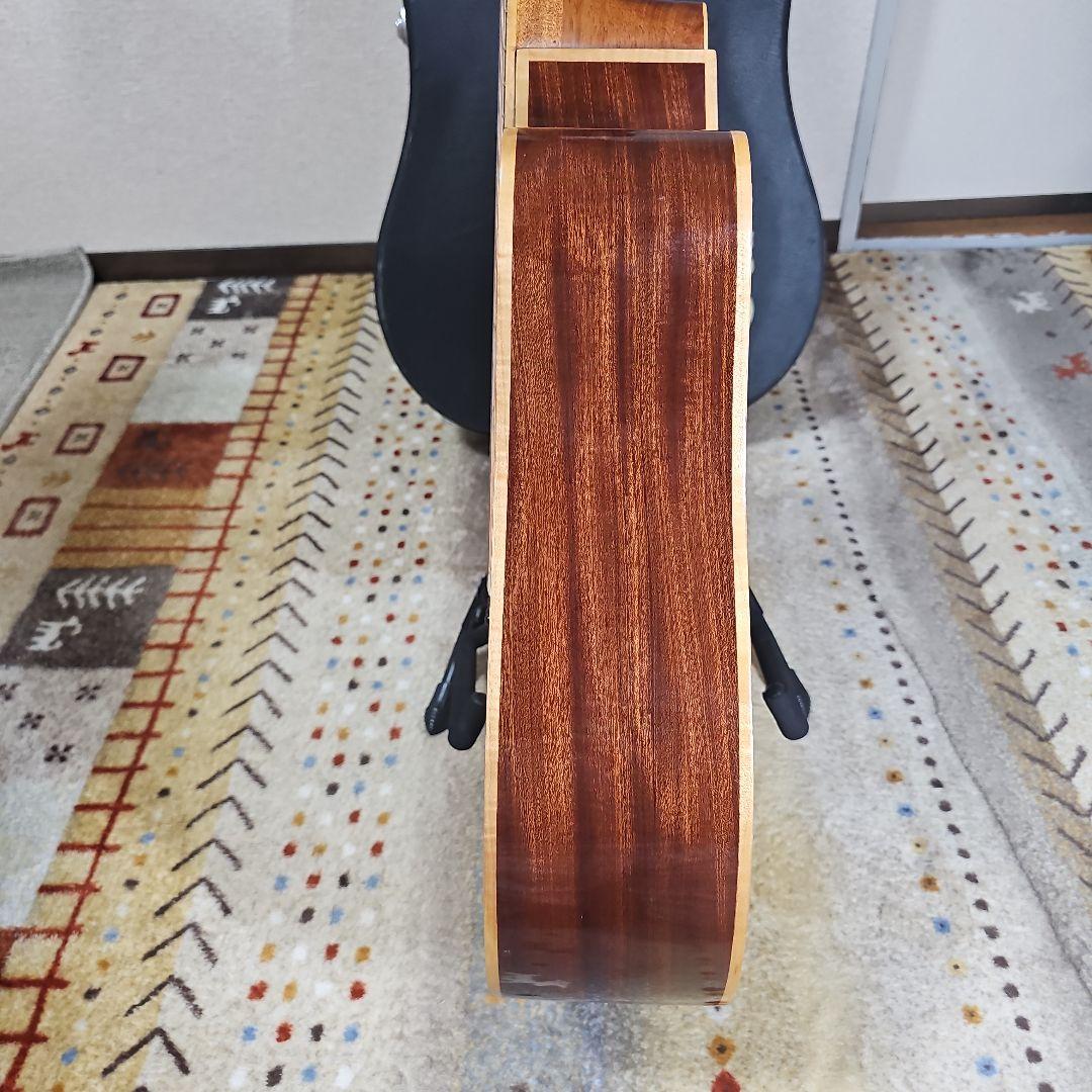 Court.MR.AS4エレアコ総単板！ 純正ハードケース付き。