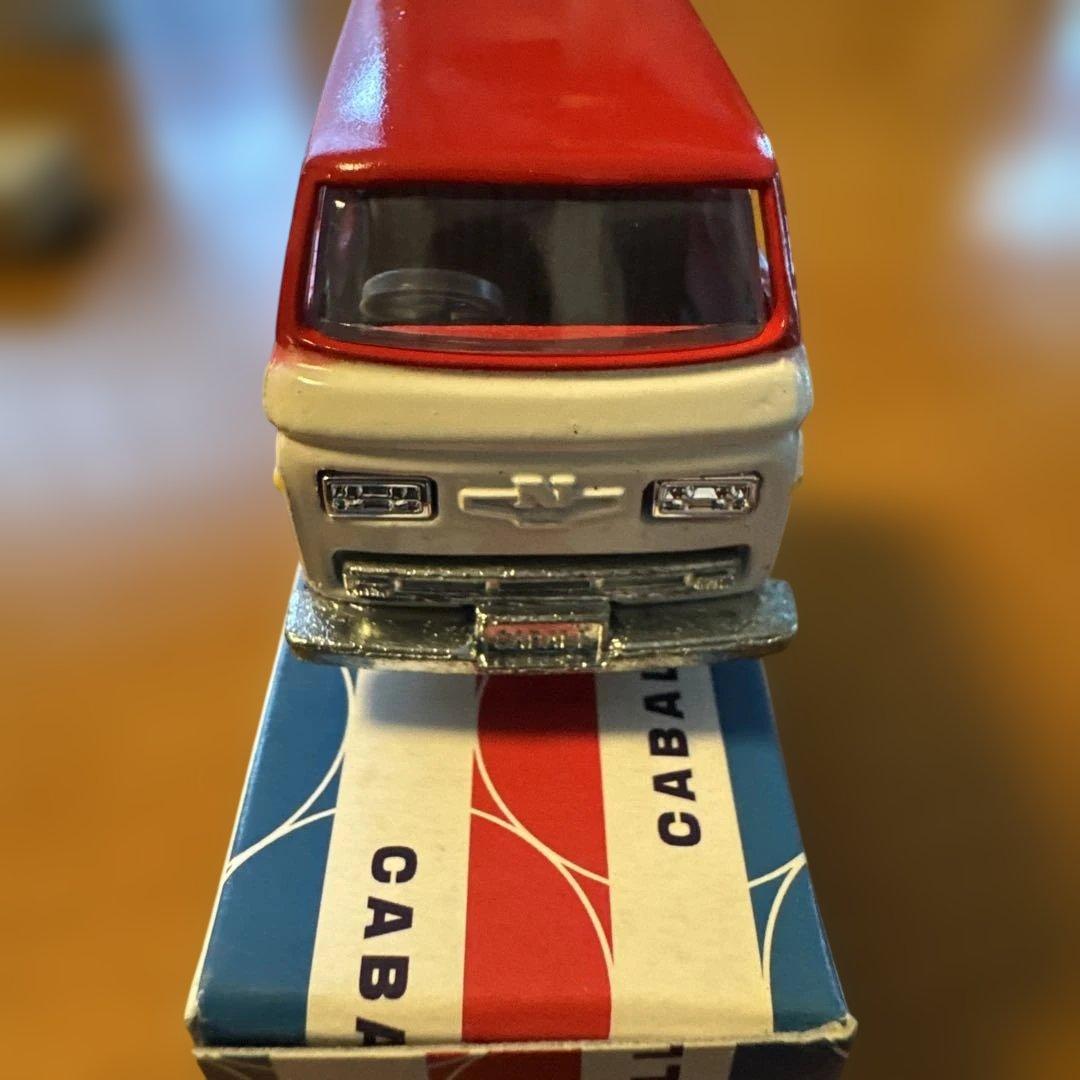トミカ　日産サービスカー CABALLキャブオール1975日本製