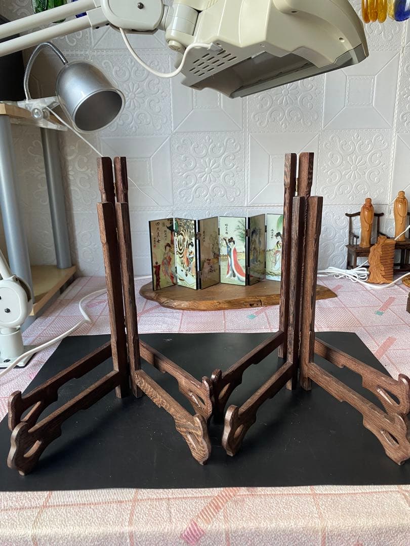 特大　プレートスタンド 皿立て 4点セット 鶏翅木 飾皿 木製